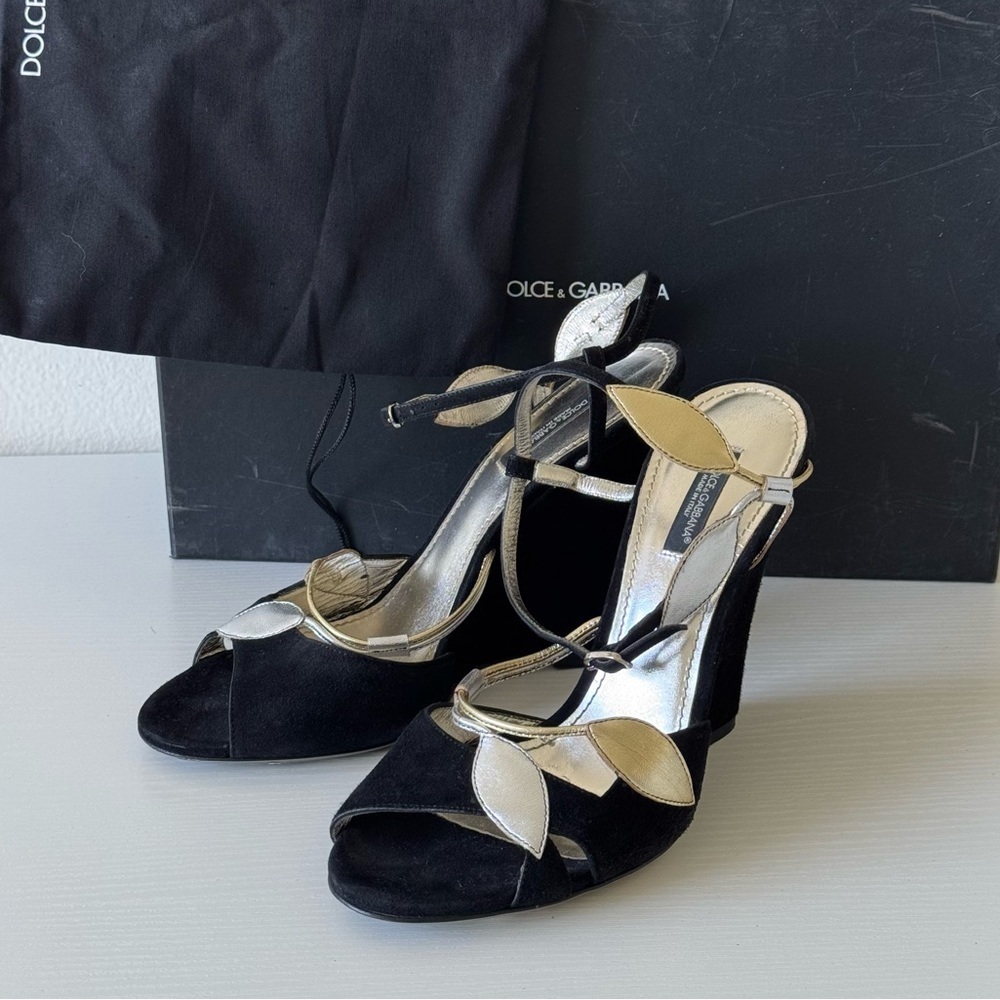 Dolce & Gabbana Black and Gold Women's Heels, Size 39,5